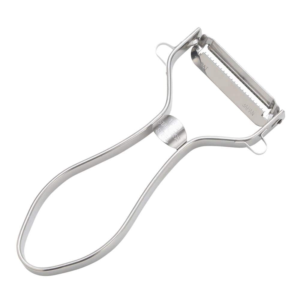 アテーナライフ　軽い力で千切りできるツマピーラー