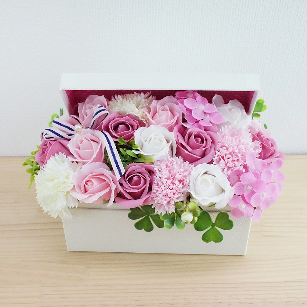 【母の日ギフト】　トレジャーシャボンフラワーＢＯＸ　【申込期限：５月６日】【お届け予定日：５月７日～１０日】