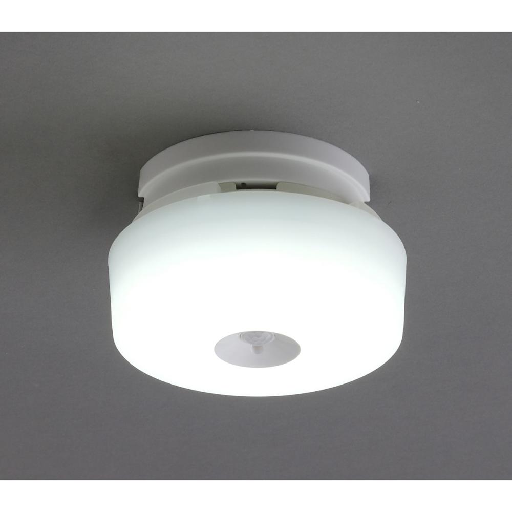 アイリスオーヤマ　ＬＥＤ小型シーリング　６００ｌｍ　昼白色　人感センサー付　ＳＣＬ６ＮＭＳ－ＭＣＨＬ