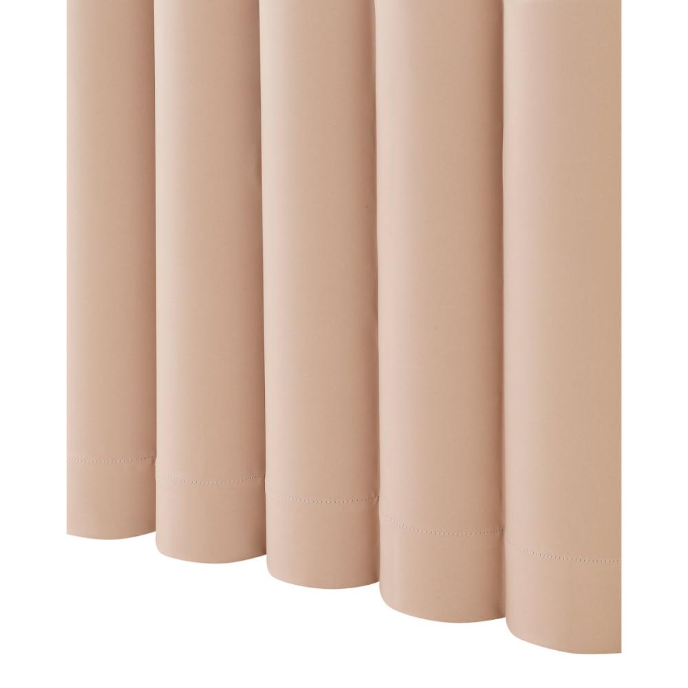 ピンクベージュ