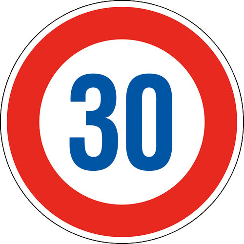 緑十字　道路標識（構内用）　制限速度３０キロ　道路３２３－３０Ｋ（ＡＬ）　６００ｍｍΦ　反射タイプ　＿