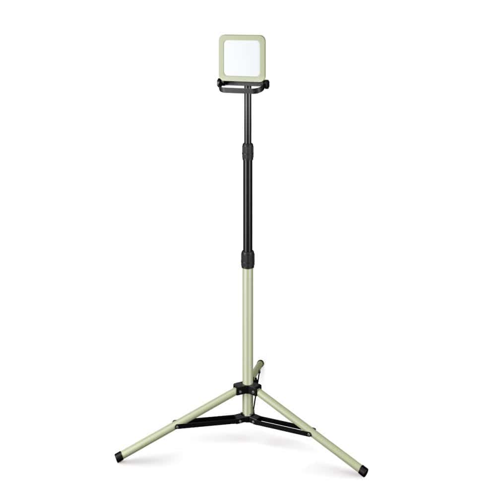 アイリスオーヤマ　ＬＥＤスタンドライト　５０００ｌｍ　ＬＷＴＬ－５０００ＳＴ