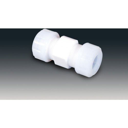 フロンケミカル　チューブ継手（フッ素樹脂）　ＰＴＦＥスリーシール式Ｉ型ジョイント　１９φ＿