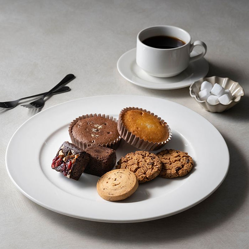 ホテルオークラ　スイーツギフト　８個