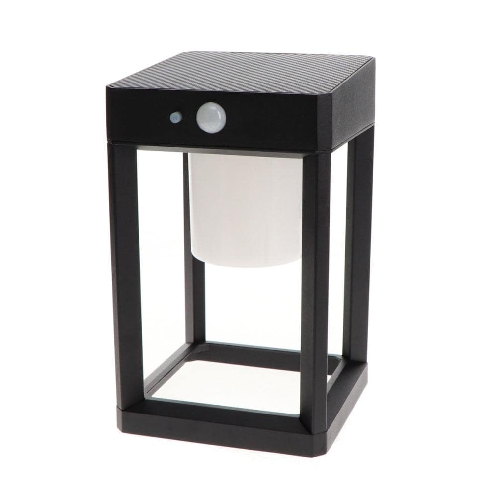 Ｂｒｅｅｚｙ　Ｇｒｅｅｎ　人感センサー付き　自動点灯ソーラー置型ガーデンライト　１５０ｌｍ　ＫＭ－３１８３０－１