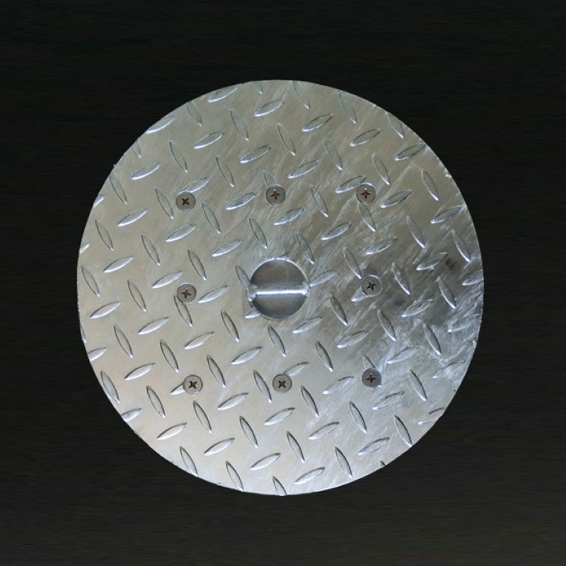 スチール製縞鋼板　マンホール用鉄蓋　ＯＭＨ－３０