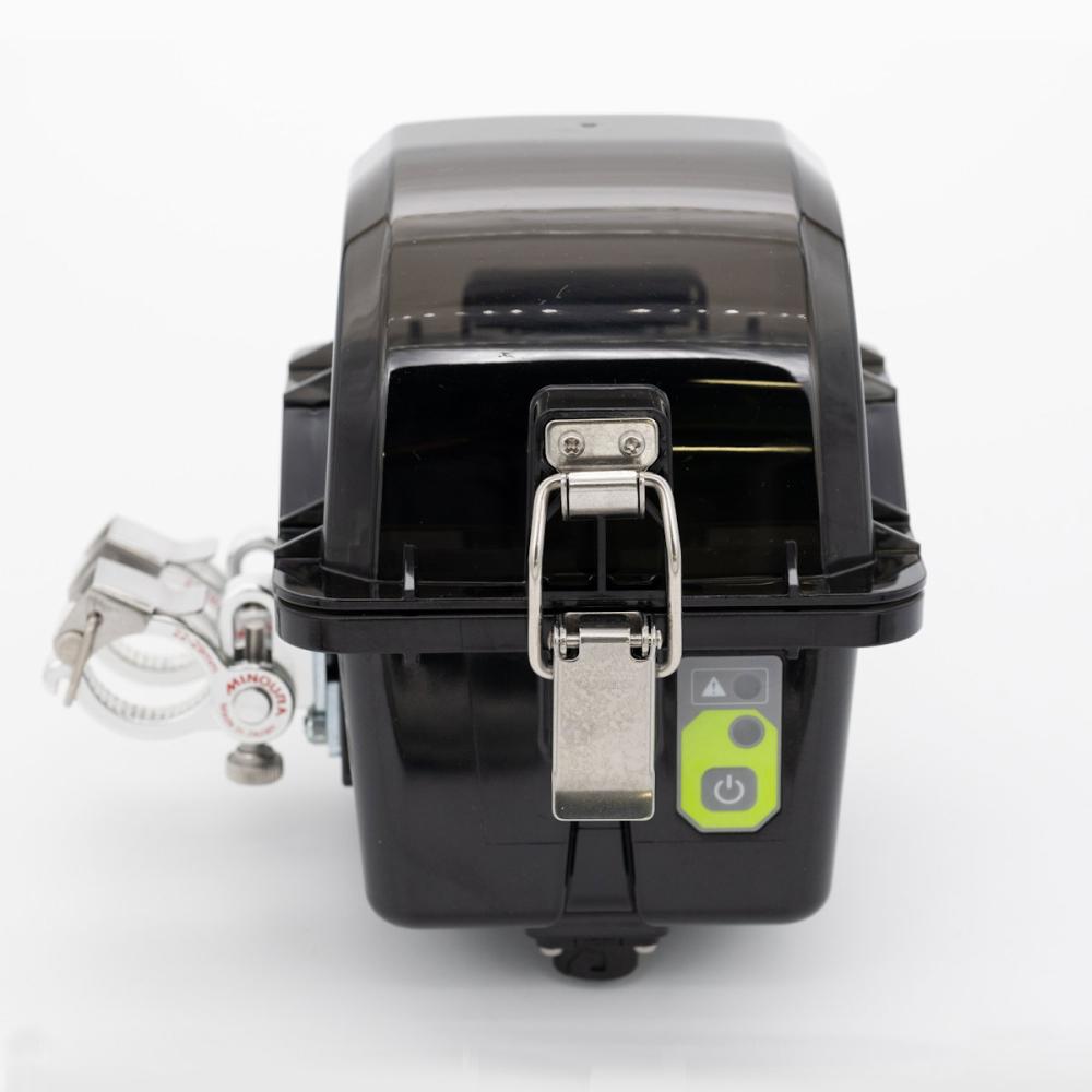 バッテリーボックス