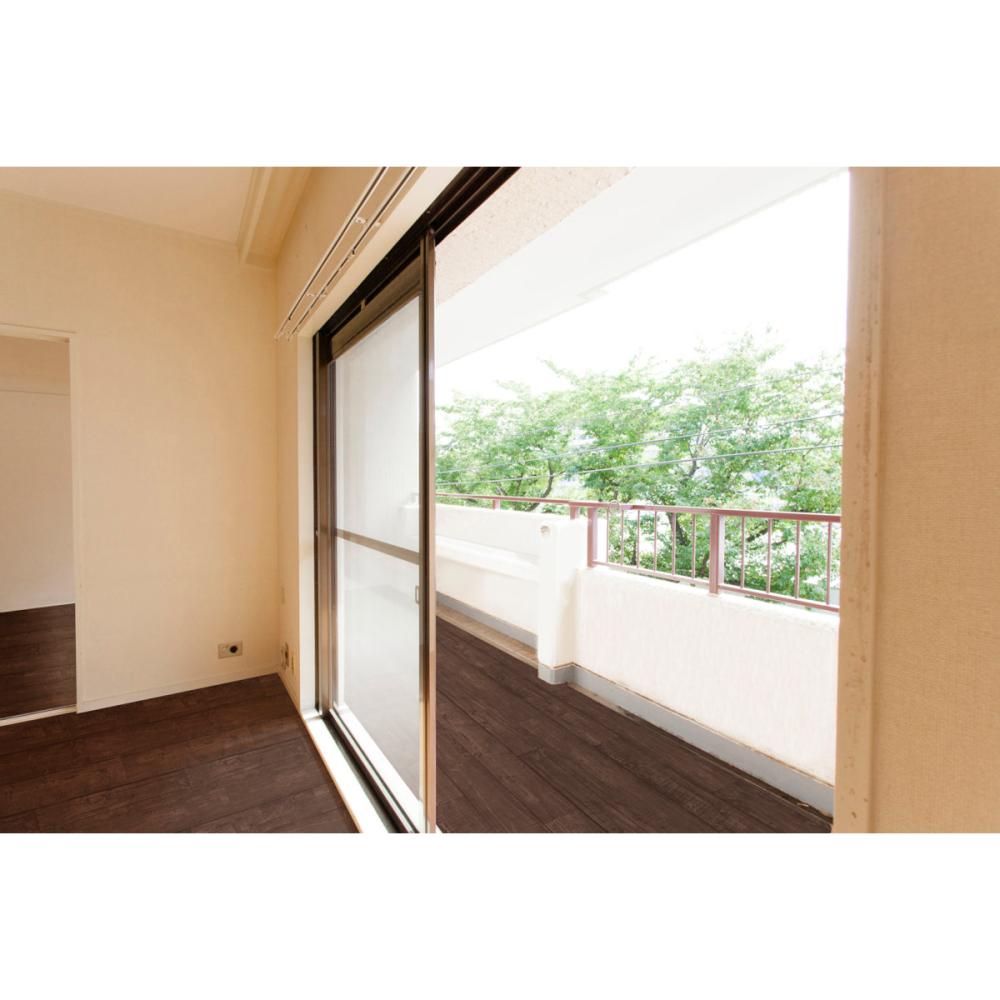 ＩＯＦ－３００２