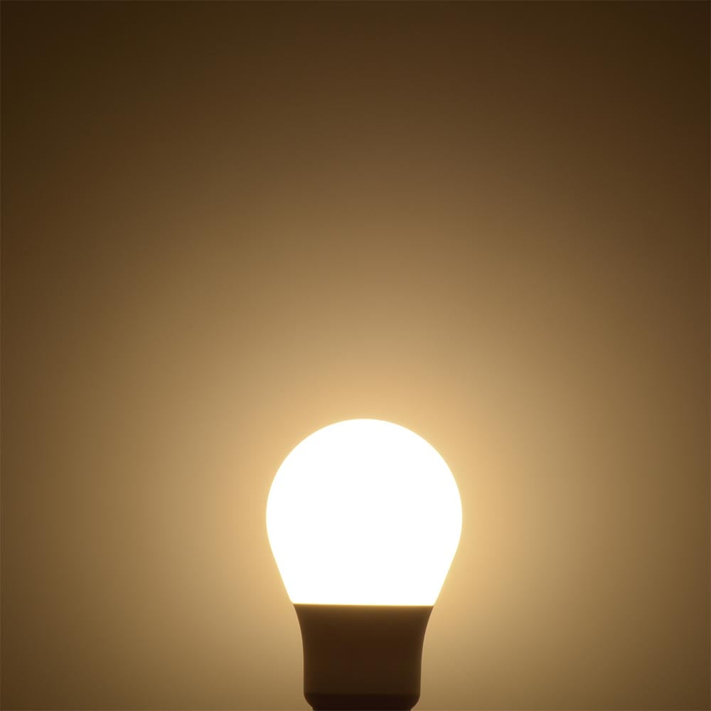 Ｊｅｎｉｘ（ジェニックス）　ＬＥＤ電球　６０形相当　Ｅ２６　電球色