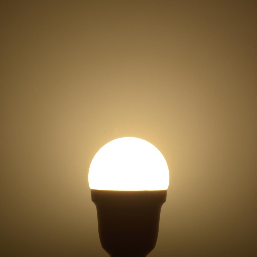 Ｊｅｎｉｘ（ジェニックス）　小形ＬＥＤ電球　６０形相当　Ｅ１７　電球色