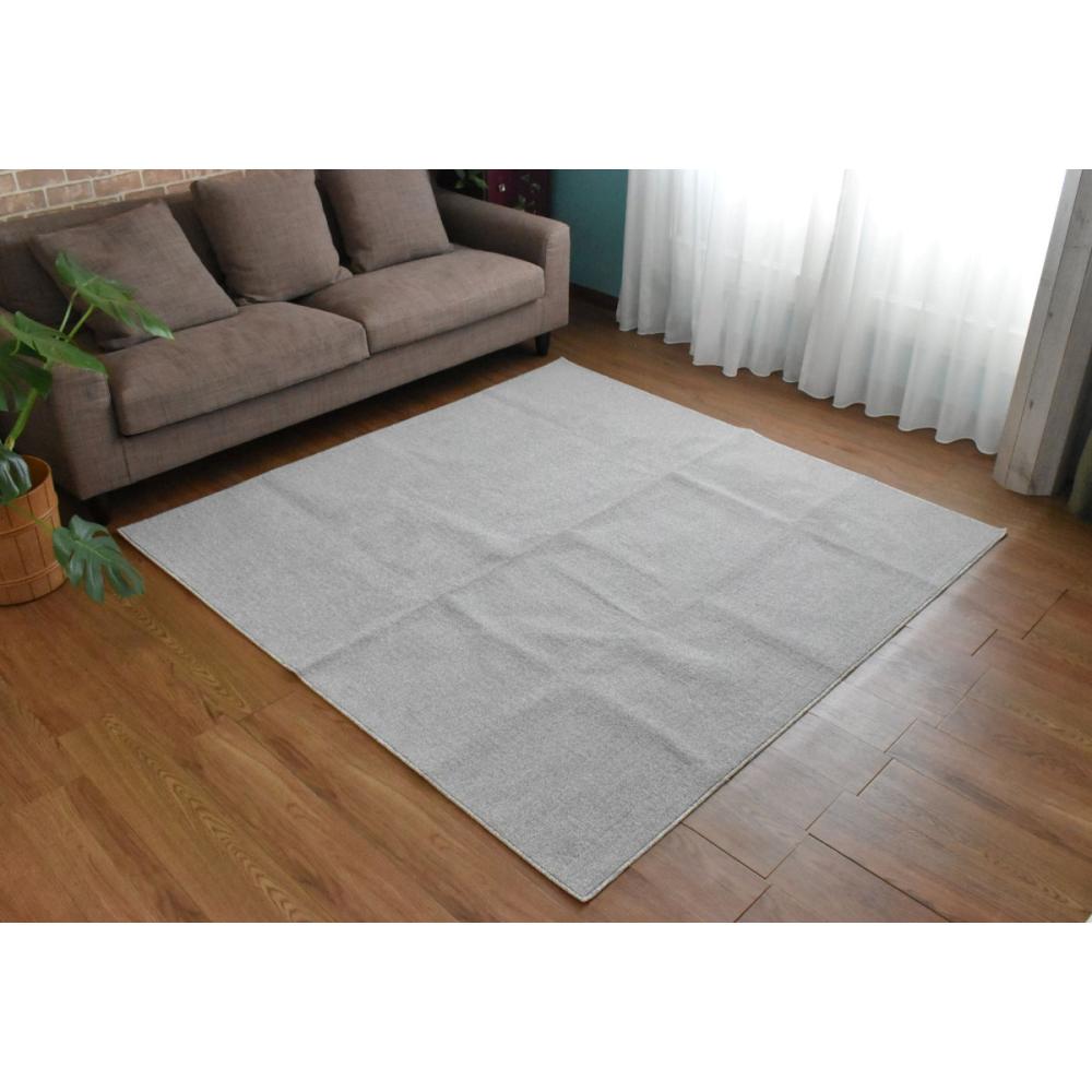 ほこりが取れやすいラグ　グレージュ　１７０×１７０ｃｍ