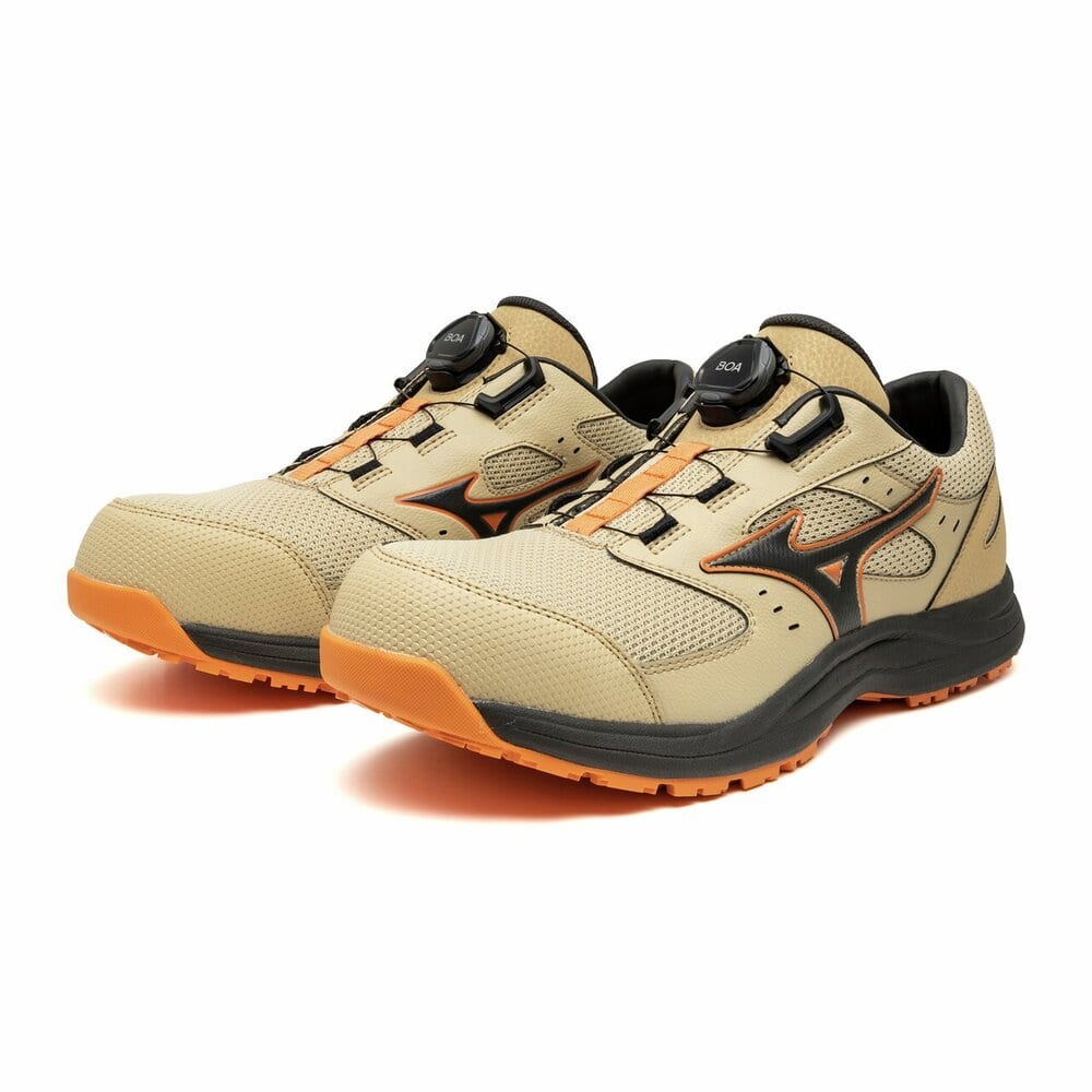 サンドベージュ