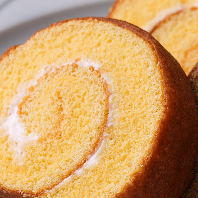 信州伊那つぐや　国産たまごを使ったたまごロールケーキ　プレーン（５切）【２６－２７】