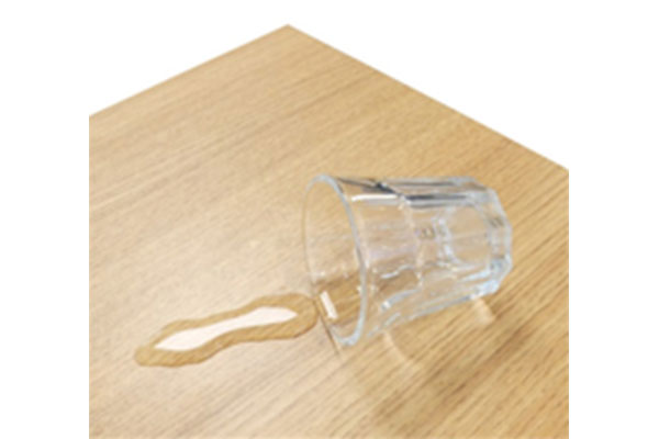 キズに強いメラミン素材