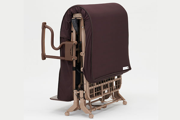 折りたたんで省スペース