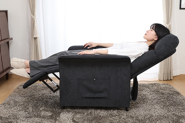 無段階調節できる背もたれ＆フットレスト