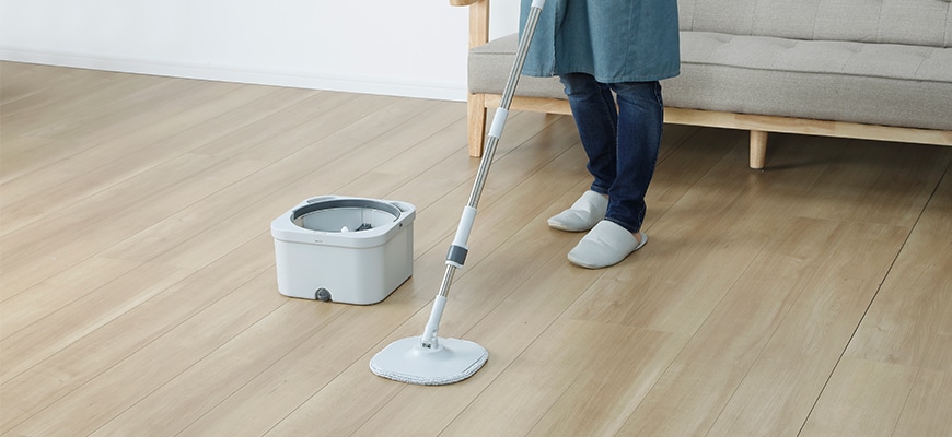 きれいな水で洗える回転モップ