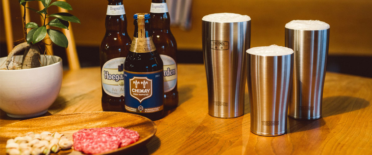 ビールを楽しむ