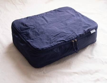 トラベルポーチ