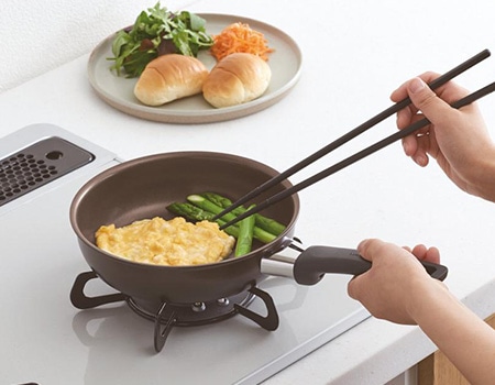 取っ手付きフライパン