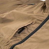 右胸縦ポケット