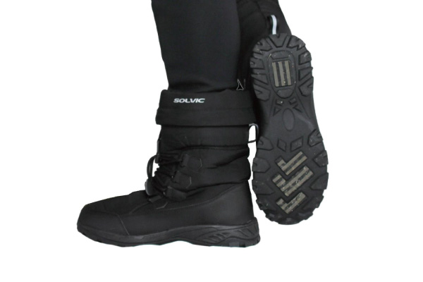 防寒ブーツ　防滑ガラス繊維ソール